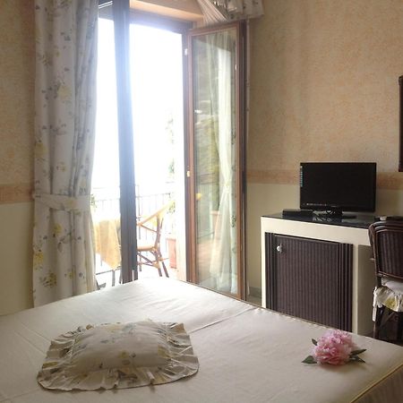 Готель Fico D'India Relais Фуроре Номер фото