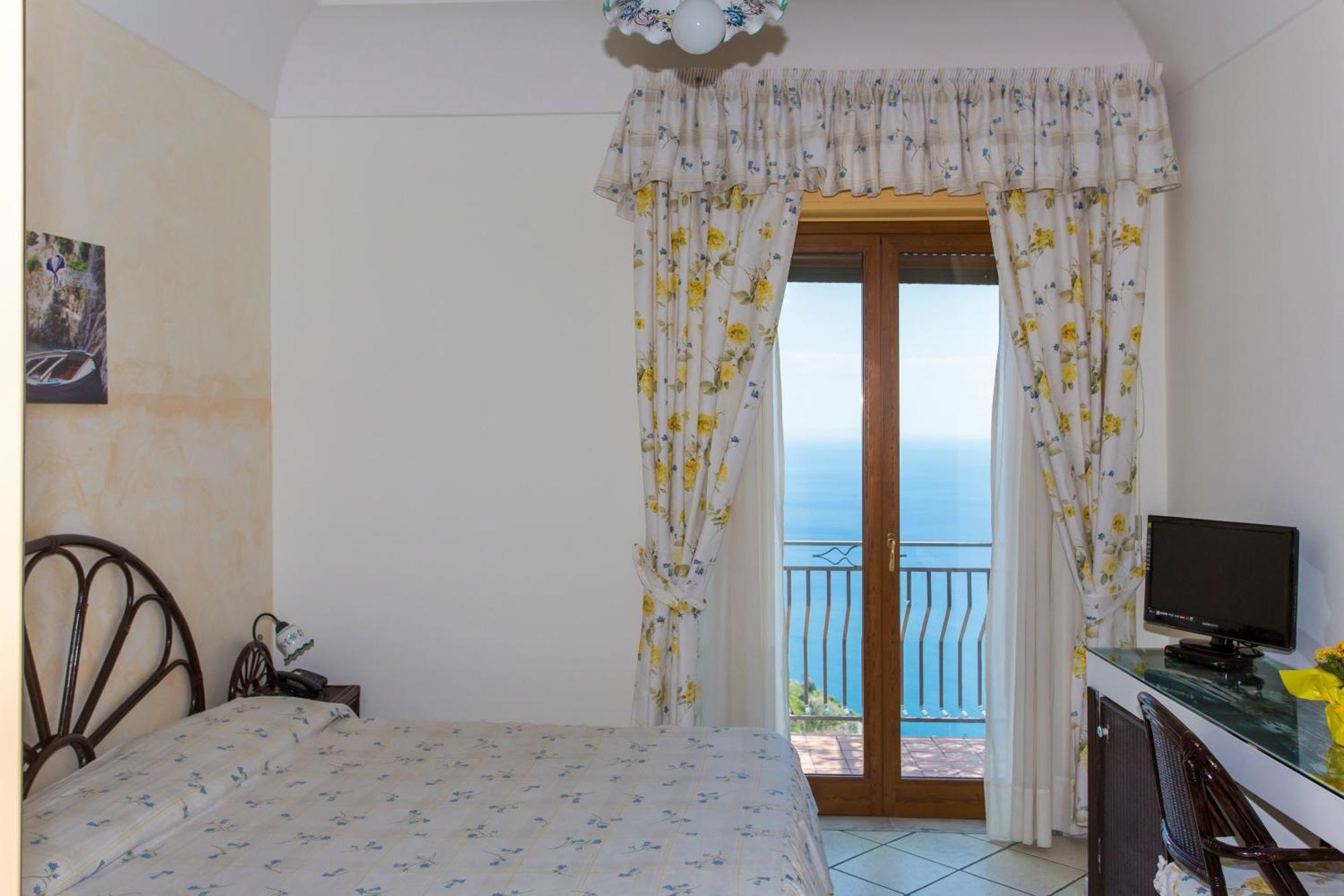Готель Fico D'India Relais Фуроре Номер фото
