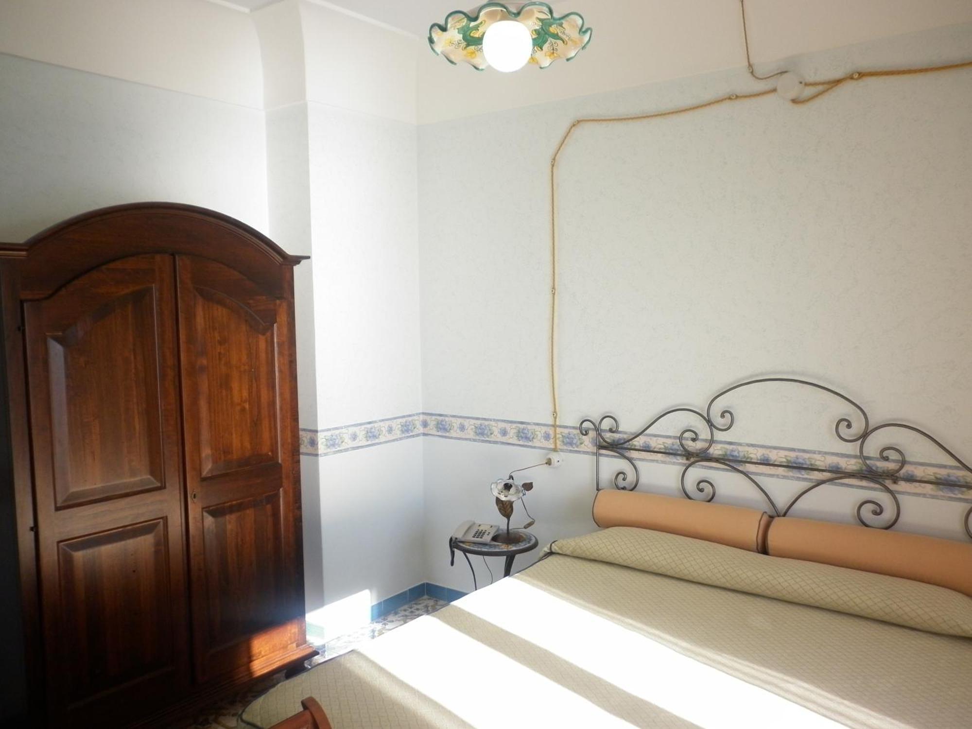 Готель Fico D'India Relais Фуроре Номер фото